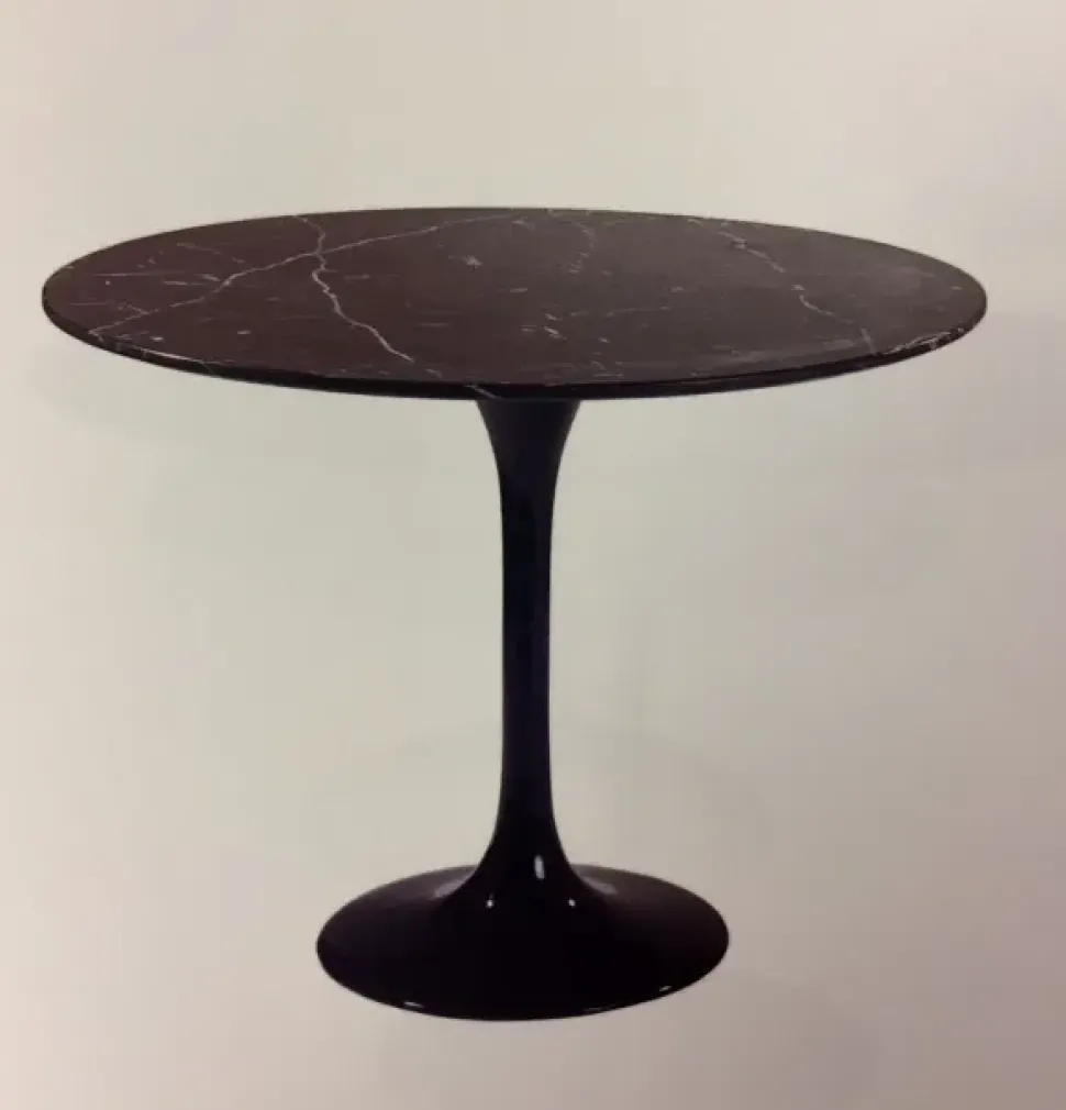 Tavolo ovale in laccato Tulip saarinen - art.e/53/o - allungabile - ovale e rotondo di Esprit nouveau in Offerta Outlet