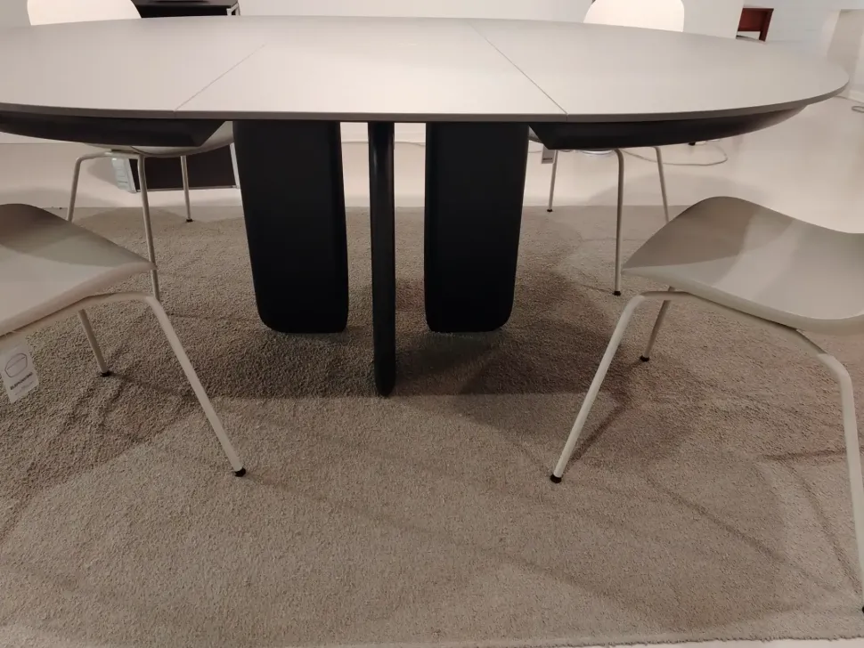 Tavolo Pala rotondo allungabile Kristalia a prezzo scontato