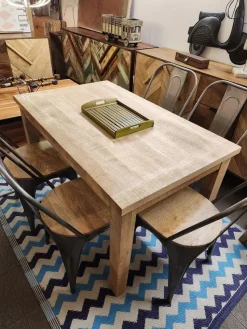 Tavolo Paqo in vero legno massello di mango, allungabile. Outlet etnico, prezzo scontato!