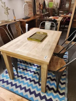 Tavolo Paqo in vero legno massello di mango, allungabile. Outlet etnico, prezzo scontato!