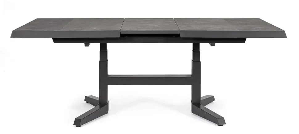 Tavolo per l'esterno modello Robert Bizzotto con forte sconto