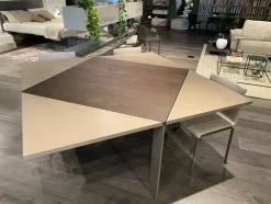 Tavolo quadrato Loto Lago scontato del 40%