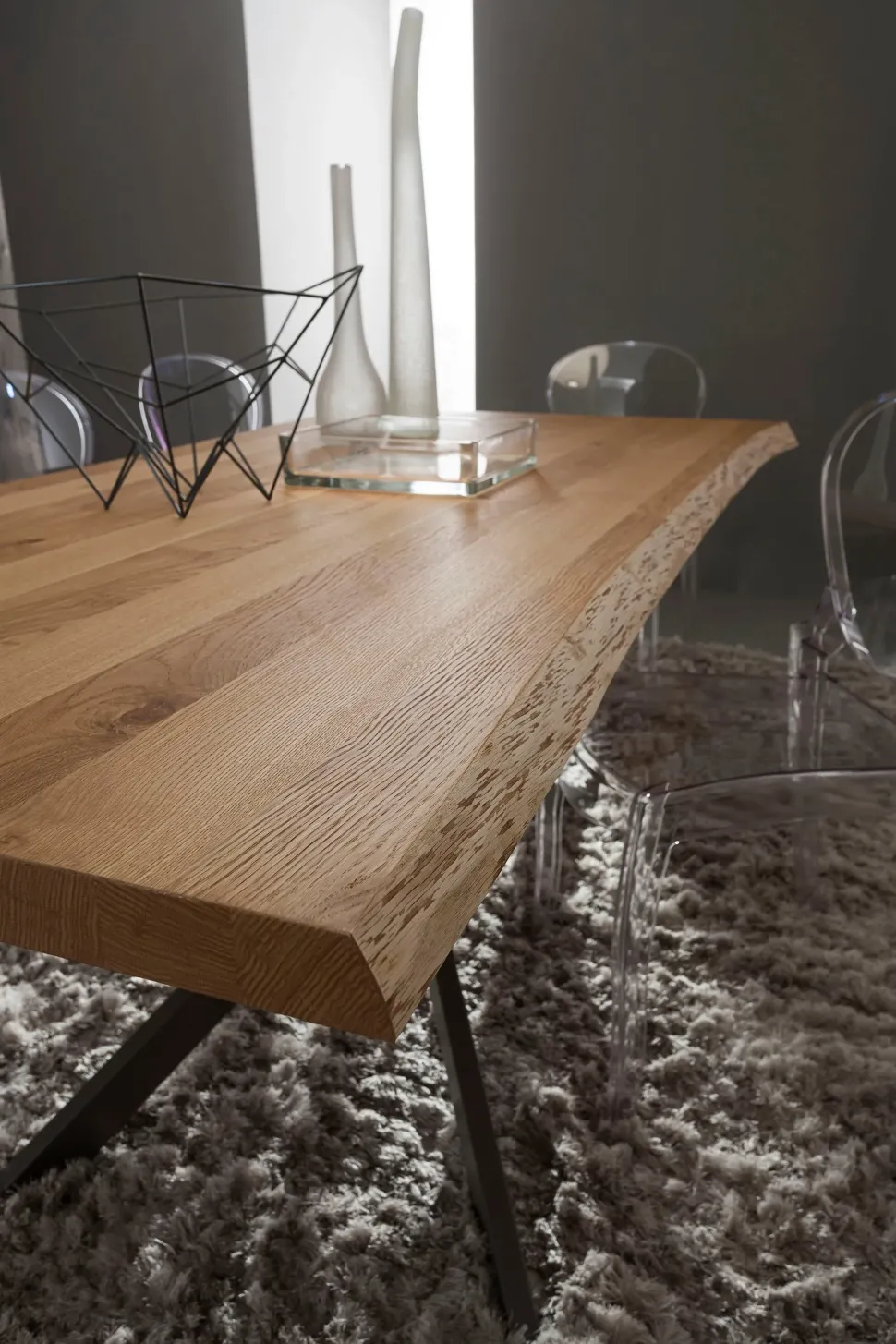 Tavolo Renzo scortecciato La primavera a prezzo scontato