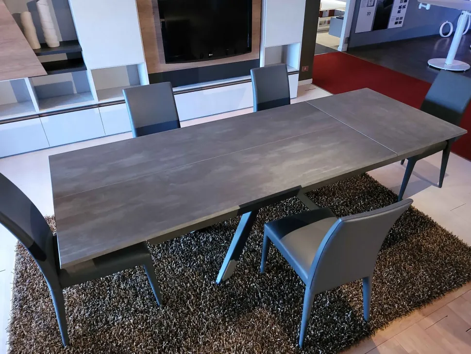 Tavolo rettangolare con basamento centrale Lungo largo 2021 Easyline scontato