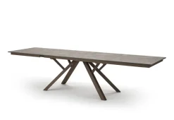 Tavolo rettangolare Diadema di Easyline a prezzo riservato