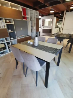 Tavolo rettangolare Eminence fast di Connubia a prezzo riservato