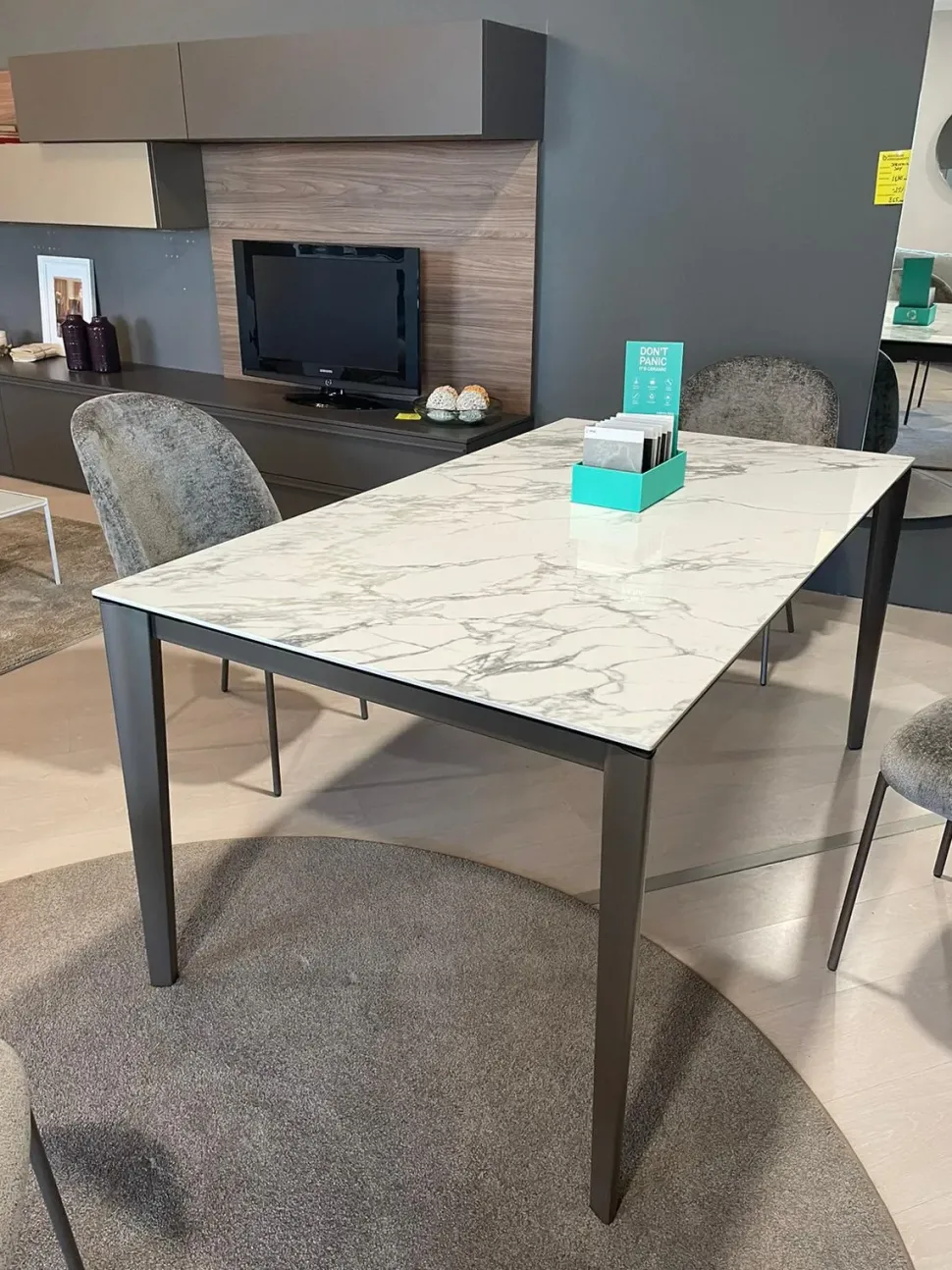 Tavolo rettangolare in ceramica Tavolo artic di Connubia in Offerta Outlet