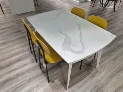 Tavolo rettangolare in ceramica Oceano di Artigianale in Offerta Outlet