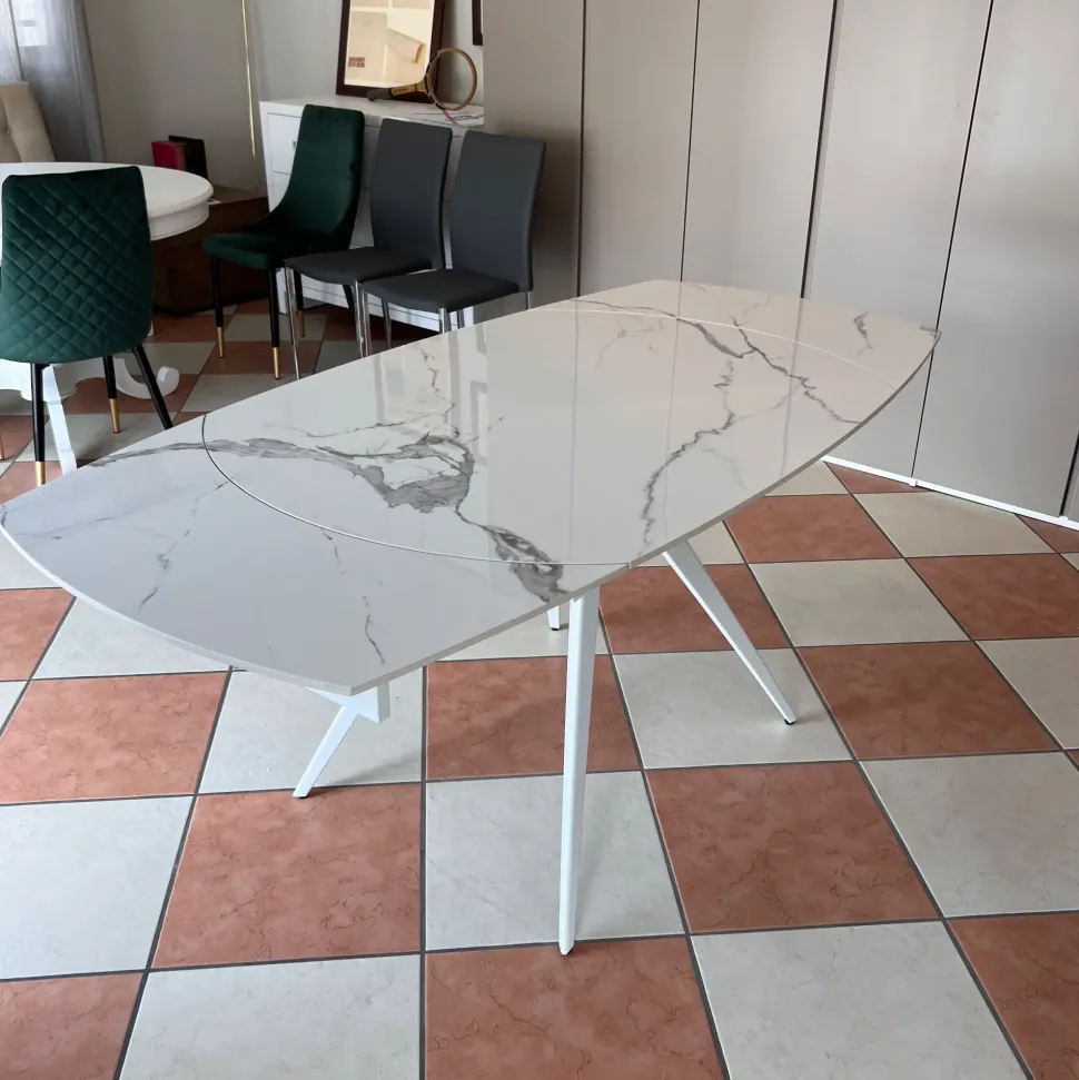 Tavolo rettangolare Marble Collezione esclusiva scontato del 60%