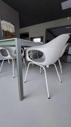 Tavolo rettangolare Thin-k Kristalia scontato del 37%