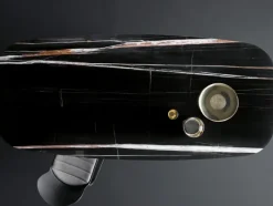 Tavolo sagomato con basamento centrale Cosmopolitan Devina nais scontato