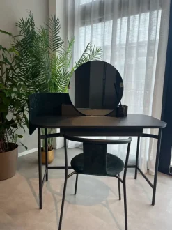 Tavolo Scrittoio ninfea e sedia agel di Novamobili scontato del 30%