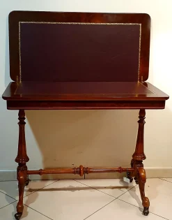 Tavolo Tavolo da gioco Collezione esclusiva in legno Pieghevole scontato 51%