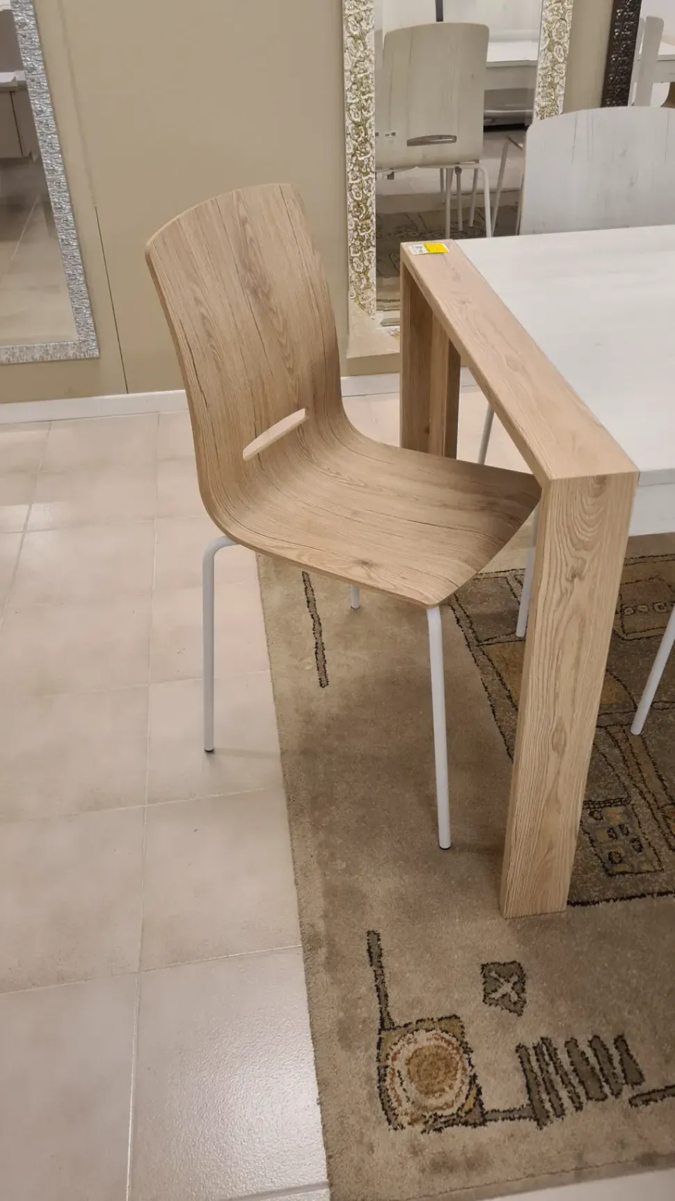 Tavolo Tavolo milano + sedie folra Point house in OFFERTA OUTLET -50%