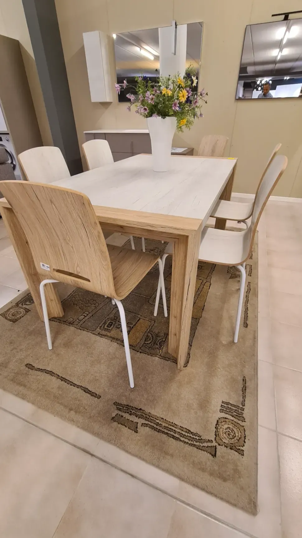 Tavolo Tavolo milano + sedie folra Point house in OFFERTA OUTLET -50%