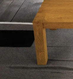 Tavolo Tavolo moderno in legno massello Collezione esclusiva in OFFERTA OUTLET -40%