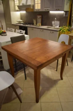 Tavolo Tavolo noce Collezione esclusiva in OFFERTA OUTLET -50%