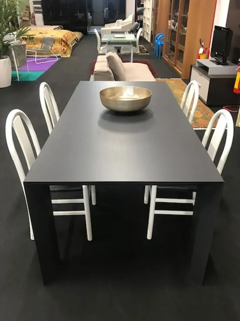 Tavolo Ulisse di Halifax scontato del 40%