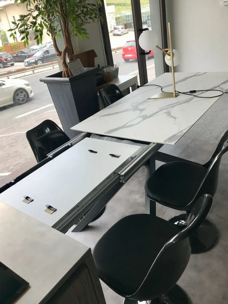 Tavolo Xavier allungabile hpl marmo Stones in laminato Allungabile scontato 46%