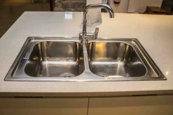 veneta cucina sottocosto per svuotatutto negozio