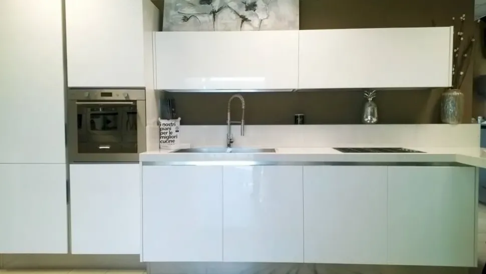 Viva Spagnol cucine: cucina bianca design lineare a 9400€!